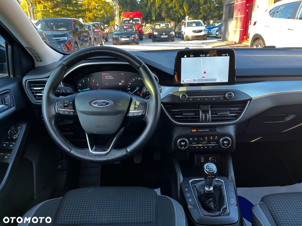 Ford Focus - 17