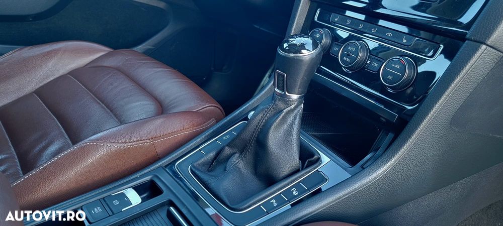 Volkswagen Golf 2.0 TDI (BlueMotion Technology) Highline - 11