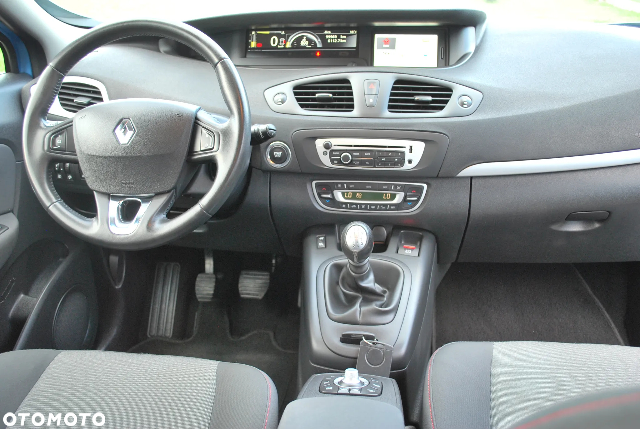 Renault Scenic 1.6 16V 110 LIMITED - 8