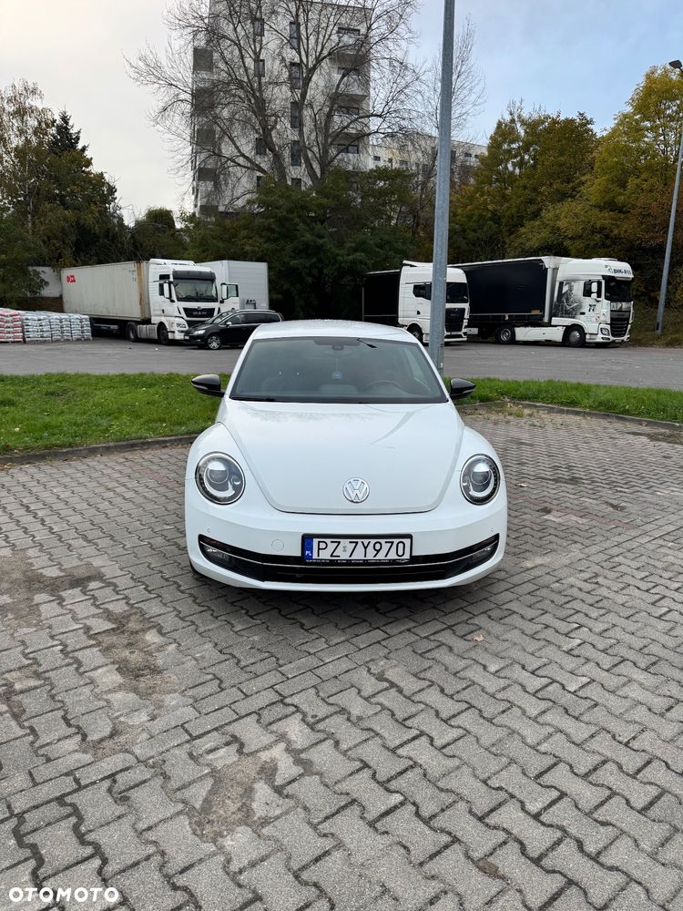 Volkswagen Beetle 2016 photo 2