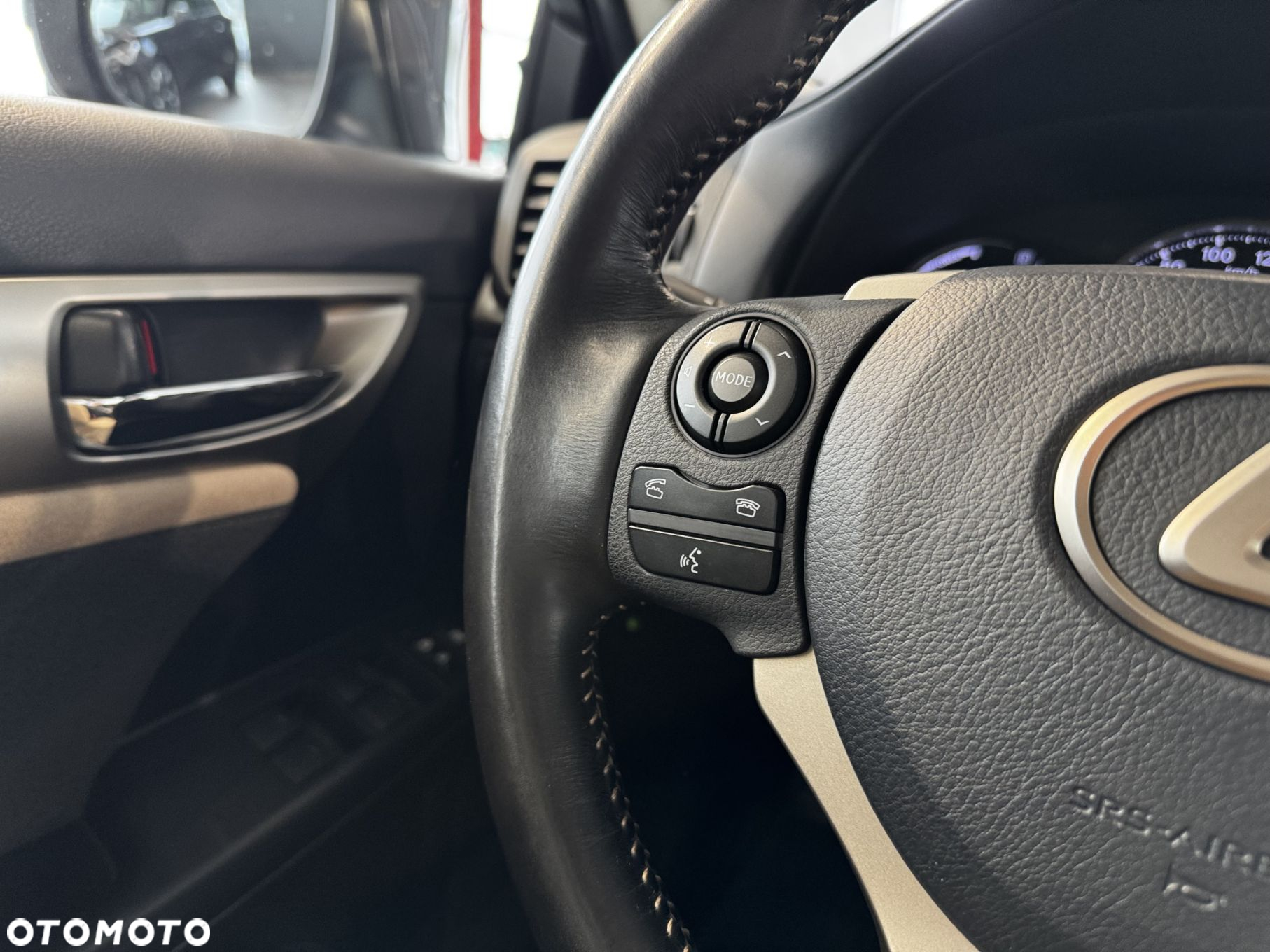 Lexus CT - 19