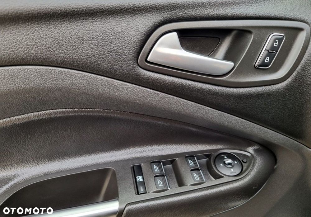 Ford Kuga - 20