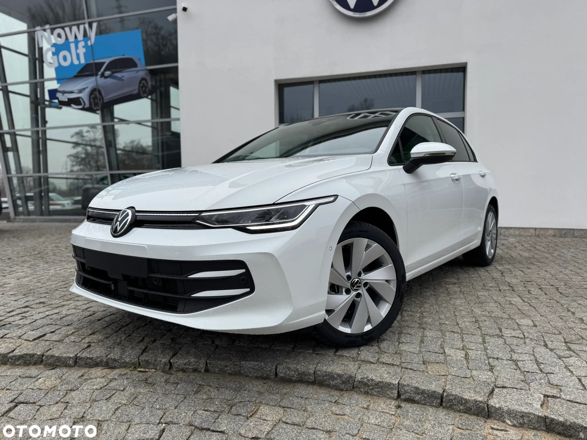 Volkswagen Golf 1.5 eTSI OPF DSG Life - 9