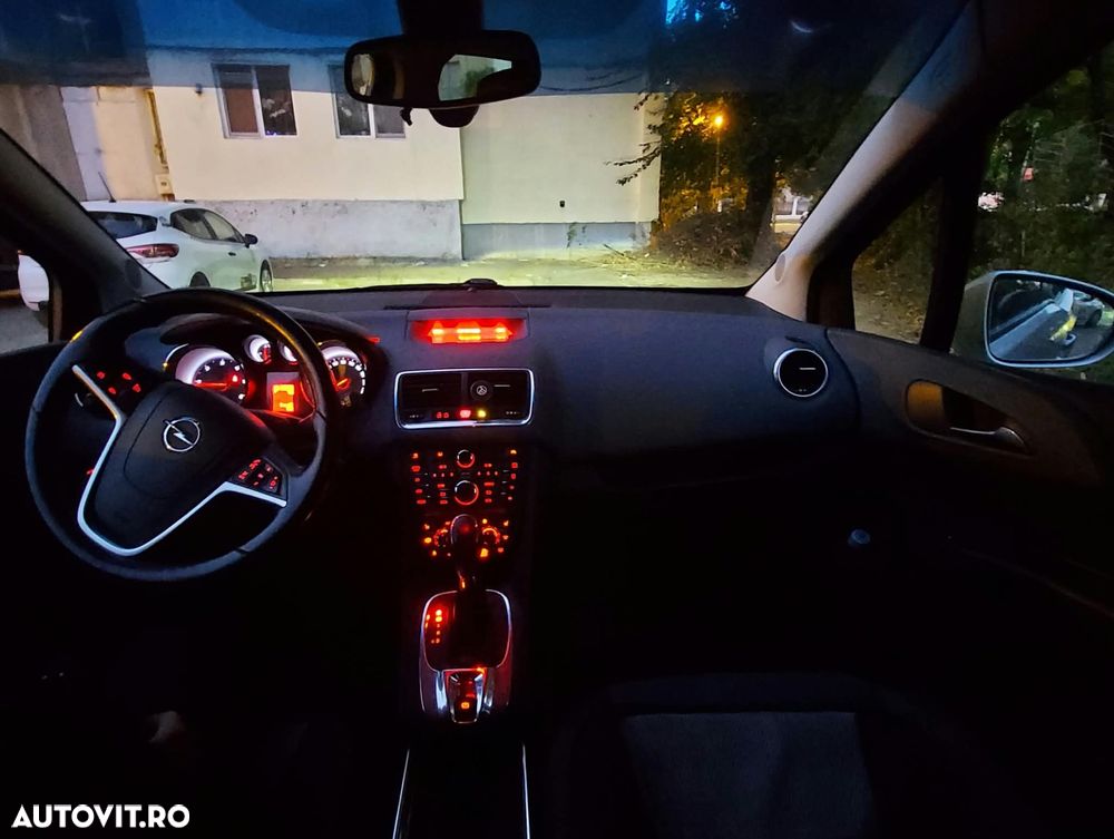 Opel Meriva - 12