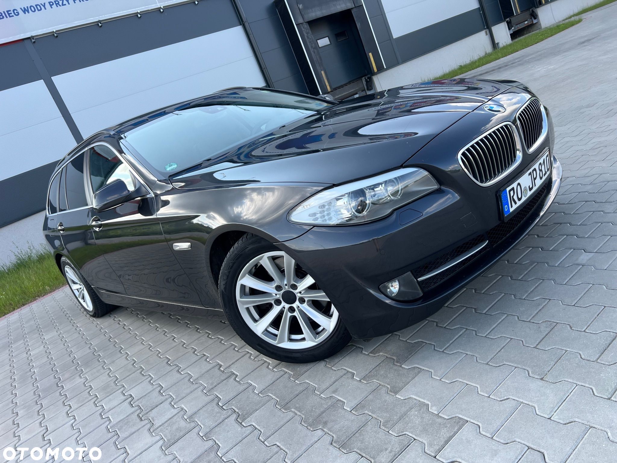 BMW Seria 5 520d Touring Luxury Line - 1