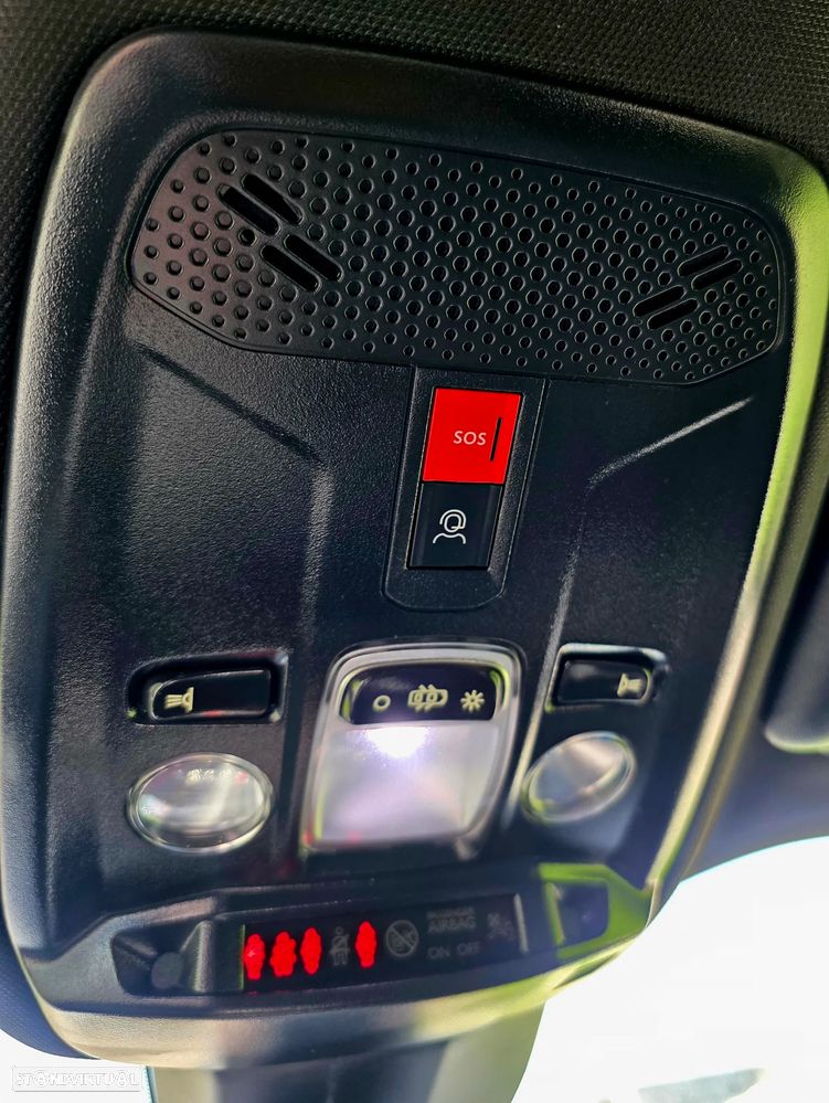 Peugeot 2008 1.2 PureTech Allure Pack - 14