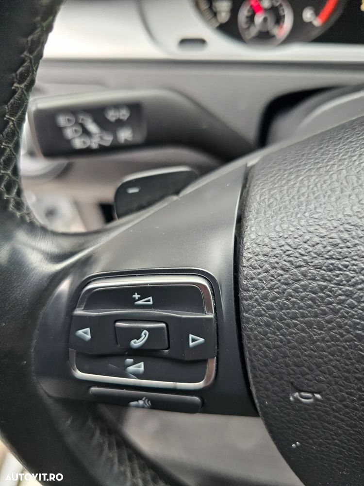 Volkswagen Passat Alltrack 2.0 TDI 4Motion DSG BlueMotion Tec - 14