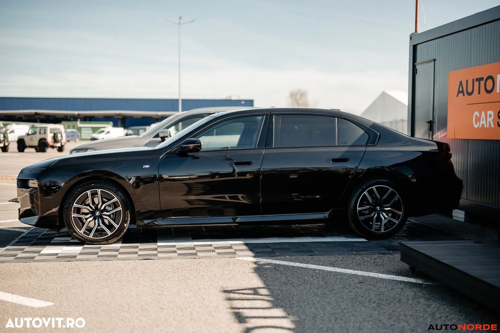 BMW Seria 7 - 8