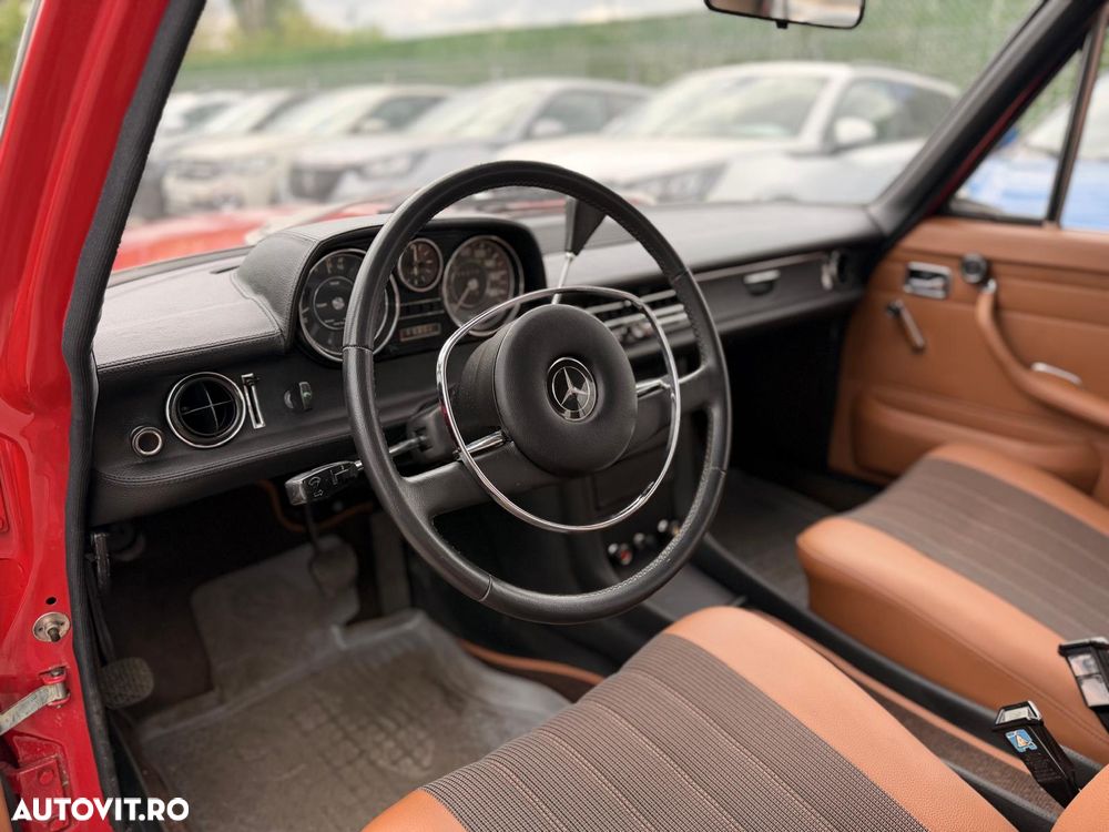 Mercedes-Benz W115 - 19