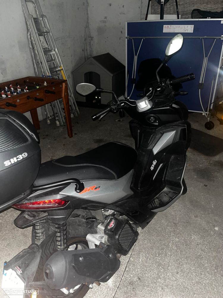 Aprilia SR - 4