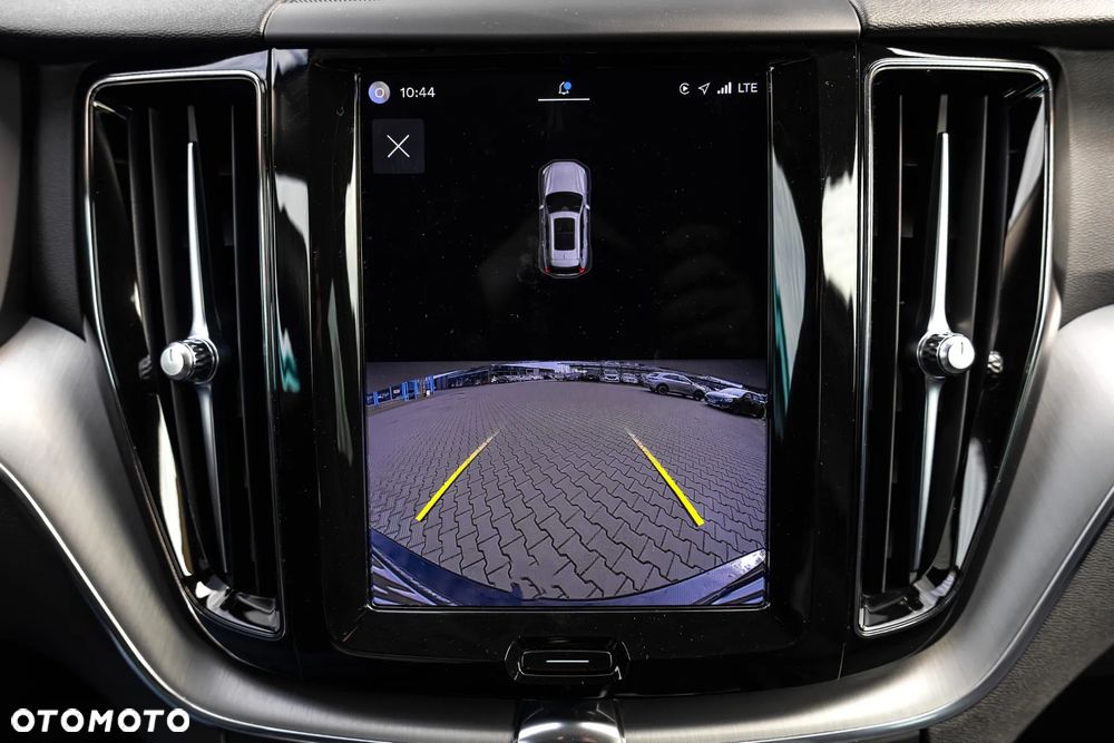 Volvo XC 60 B4 D Core - 37