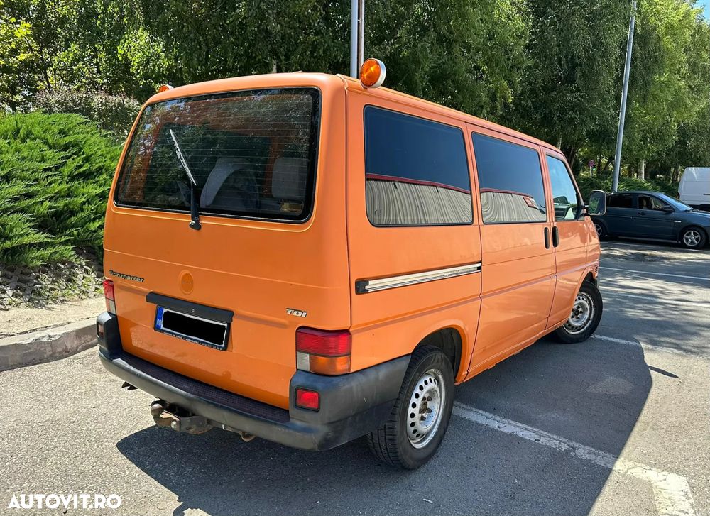 Volkswagen Transporter - 12
