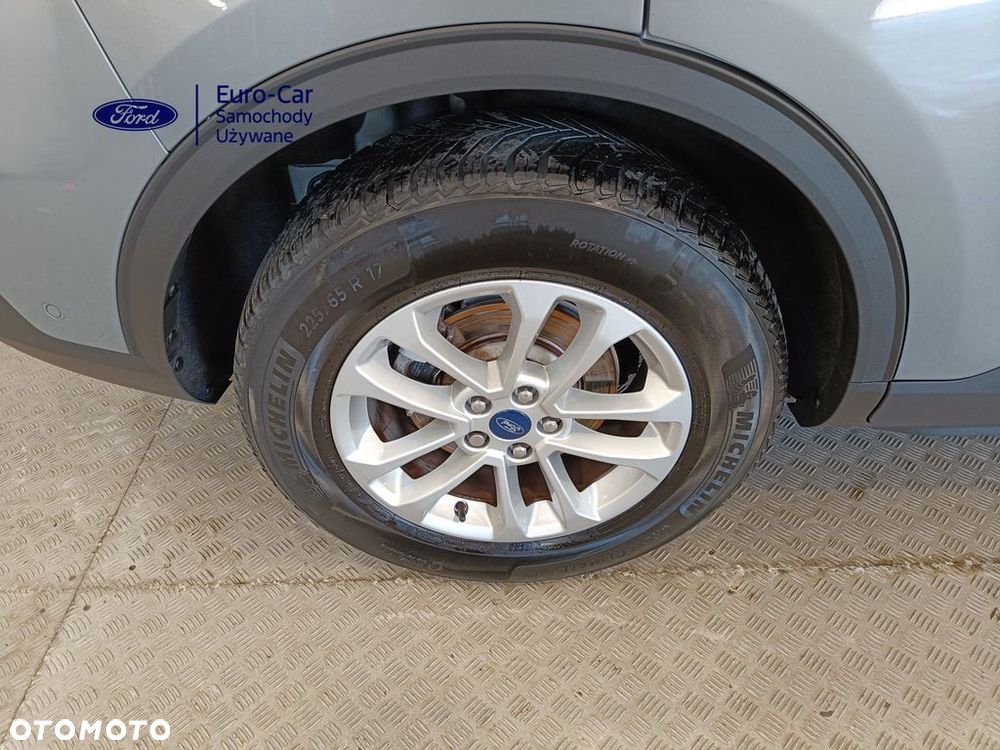 Ford Kuga 2.5 Duratec FHEV TITANIUM - 32