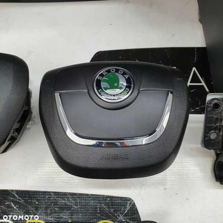 SKODA YETI DESKA ROZDZIELCZA KONSOLA KOKPIT PULPIT PODUSZKI AIRBAG AIR BAG PASY KIT SET - 8