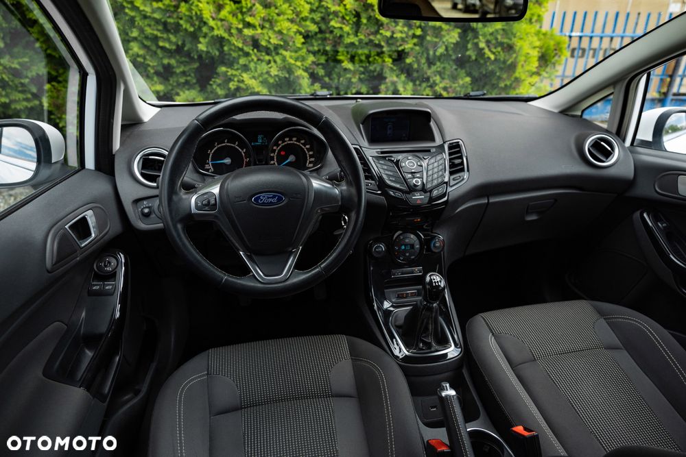 Ford Fiesta 1.0 EcoBoost Titanium ASS - 23