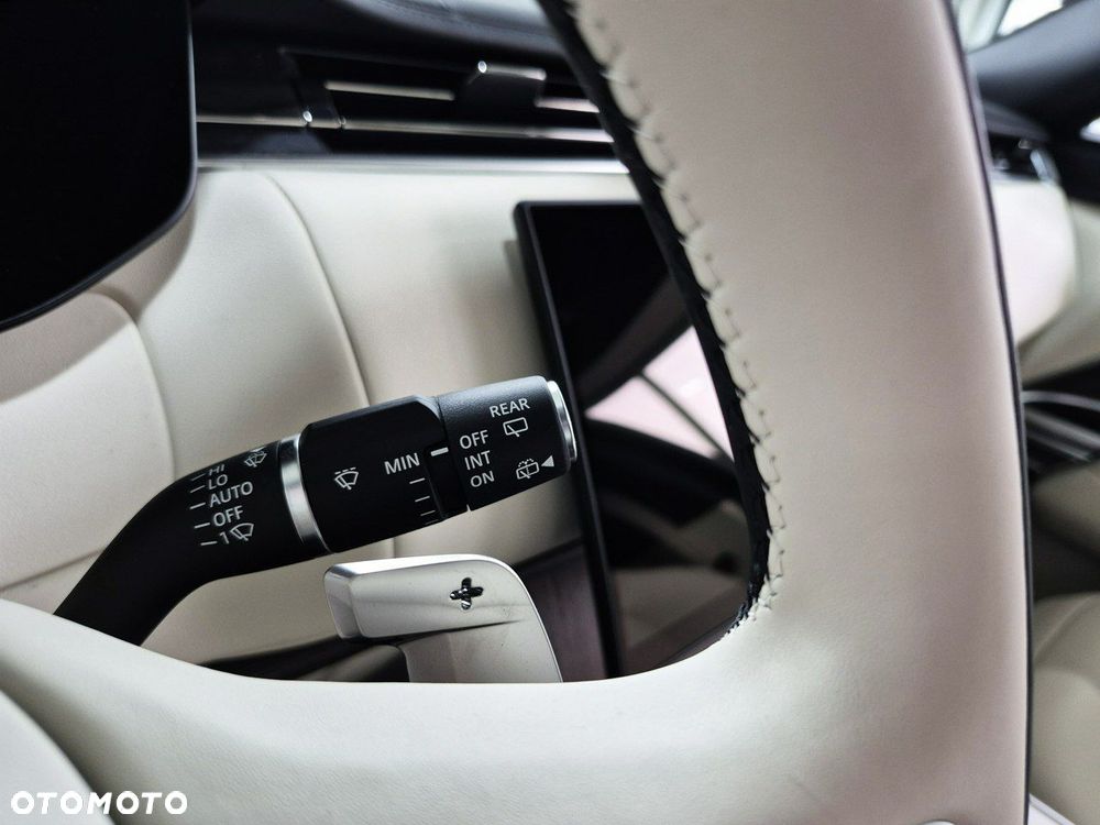 Land Rover Range Rover - 32