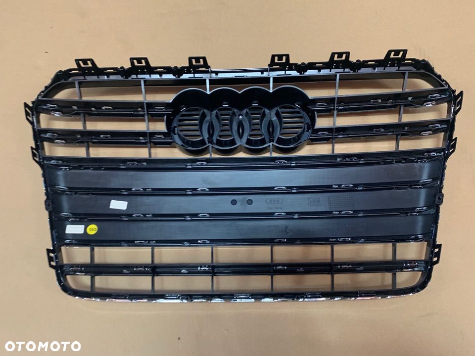 ATRAPA GRILL AUDI A5 8T0853651AB - 2
