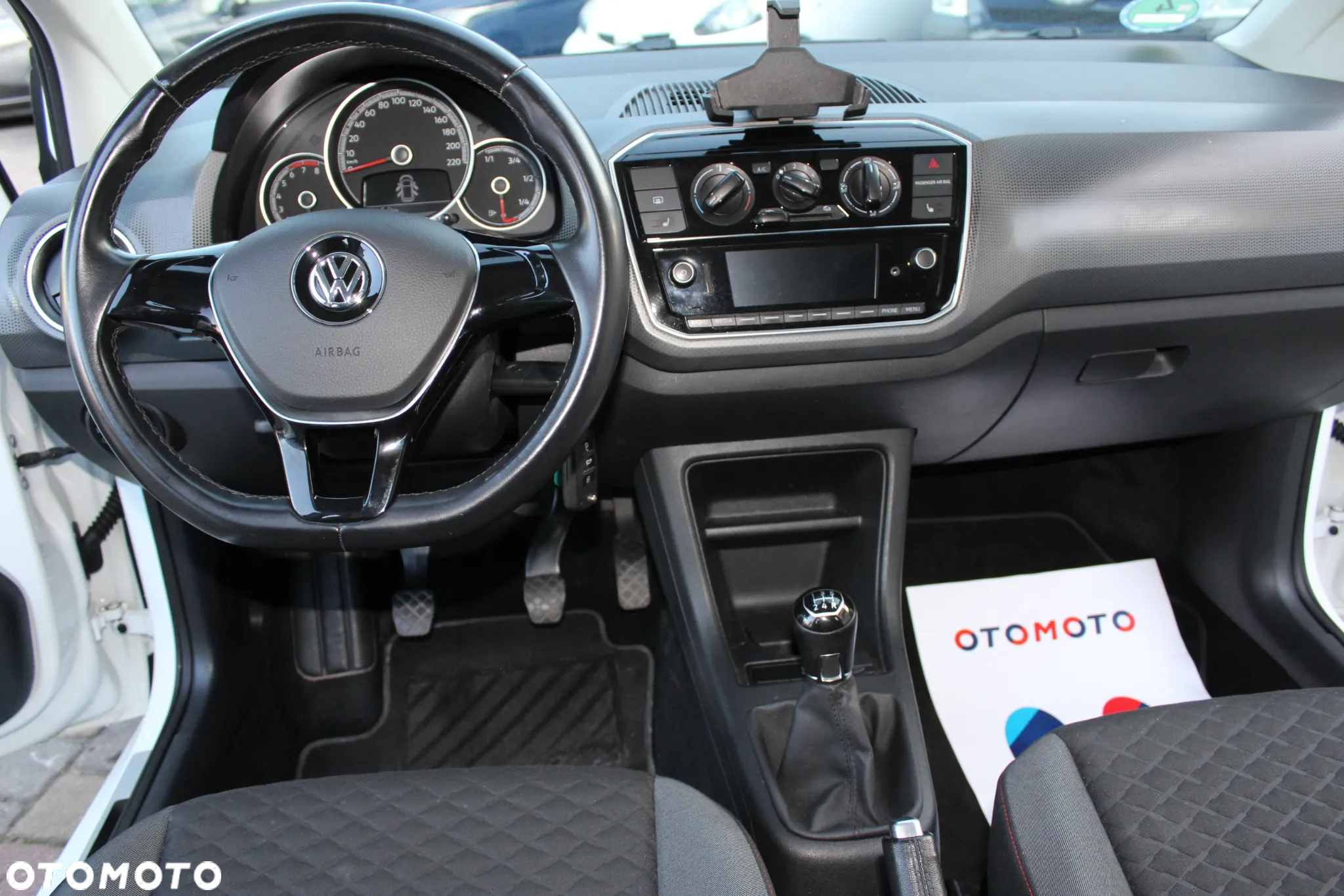 Volkswagen up! join - 17