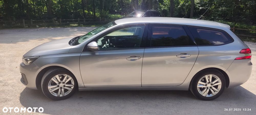 Peugeot 308 1.5 BlueHDi Allure S&S - 4