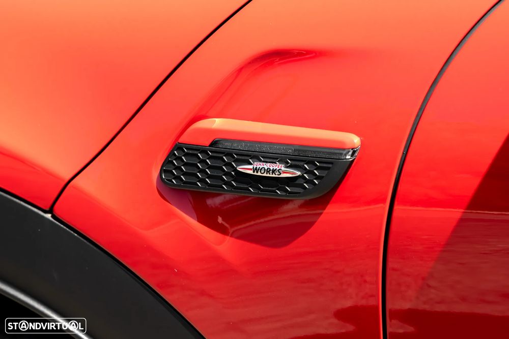 MINI 3 Portas John Cooper Works Plus Auto Desportiva - 9