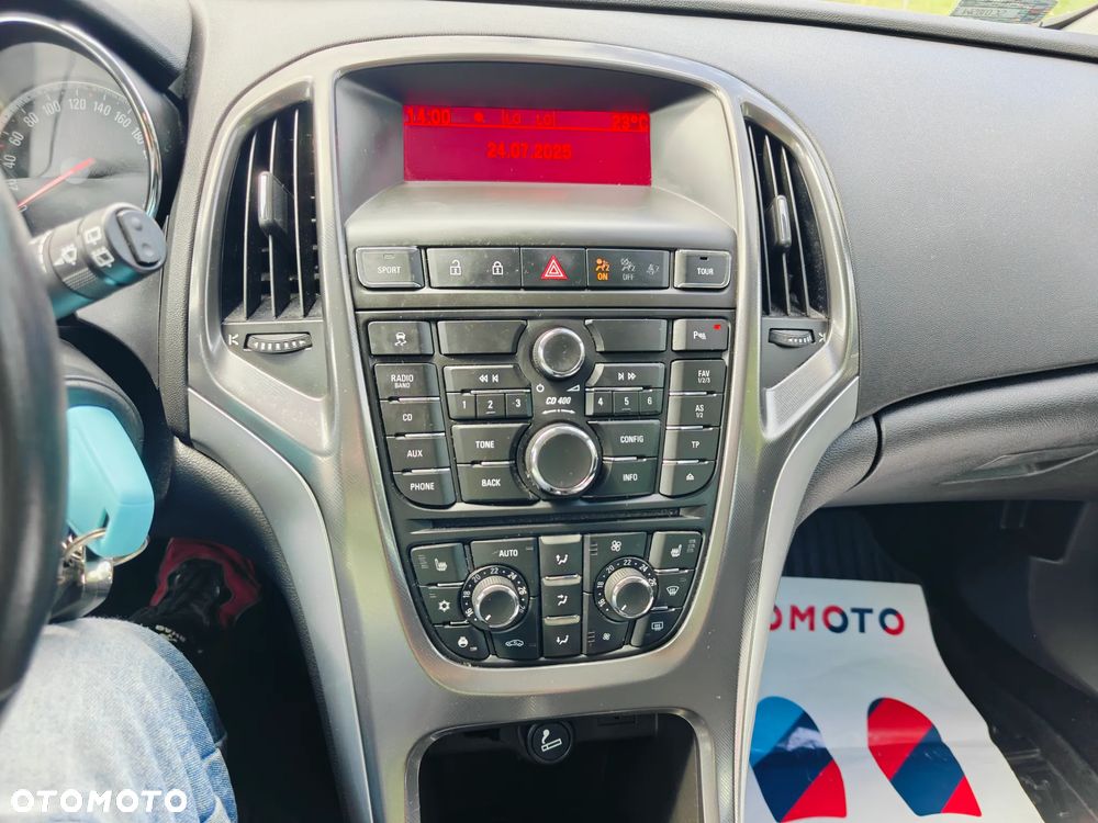 Opel Astra 2.0 CDTI DPF Cosmo - 22