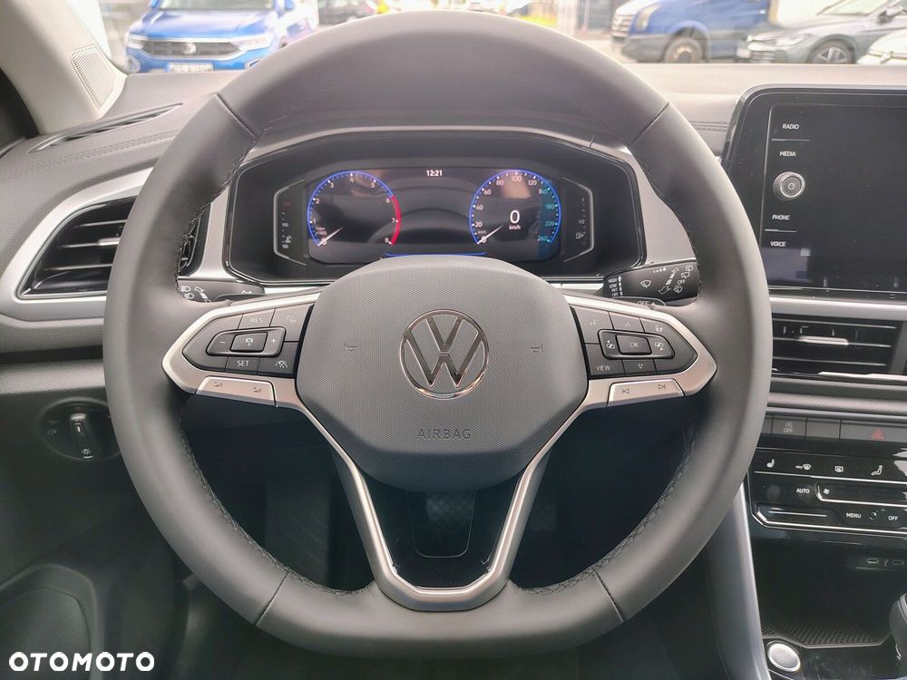 Volkswagen T-Roc - 12