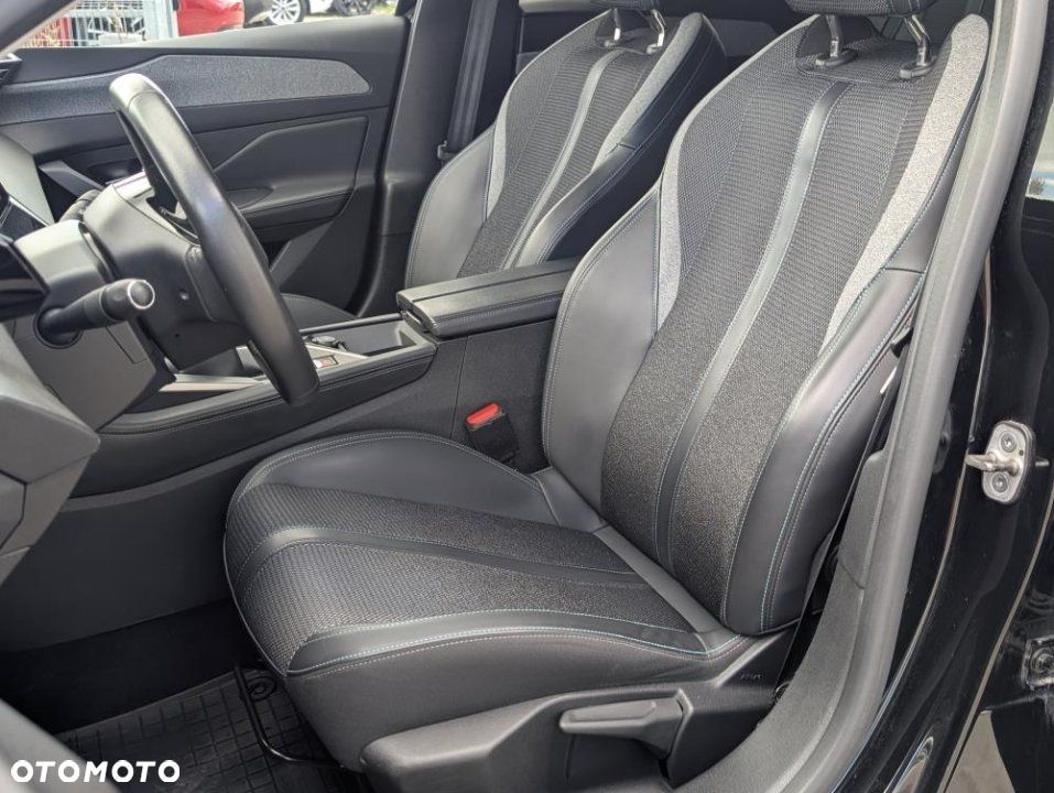 Peugeot 308 - 13