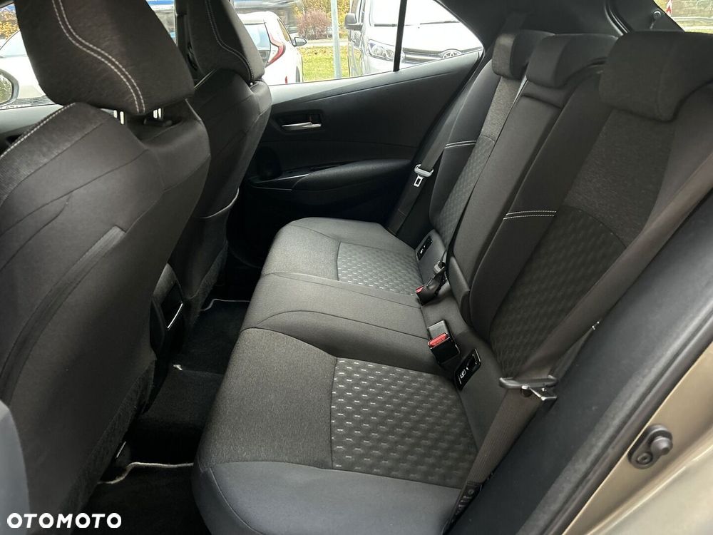 Toyota Corolla 1.8 Hybrid Comfort - 23
