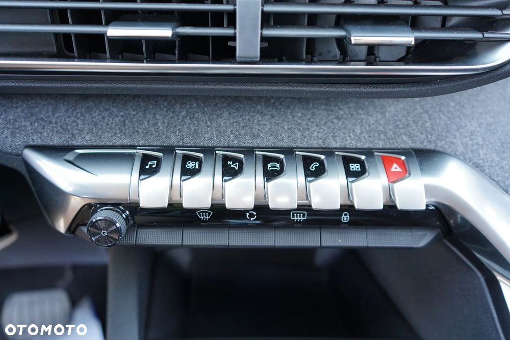 Peugeot 3008 PureTech 130 Stop & Start GPF EAT8 Allure Business-Paket - 25
