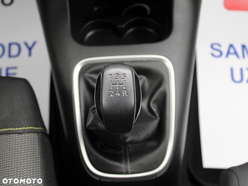 Citroën C3 1.2 PureTech Shine - 22