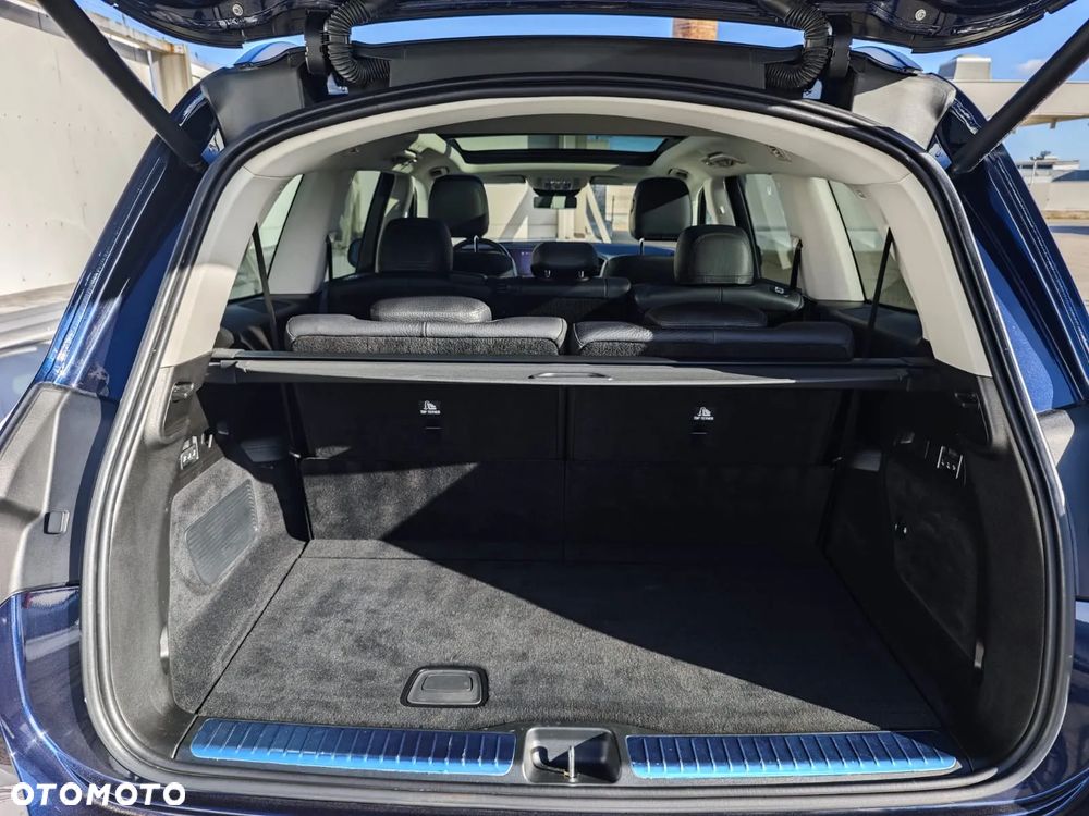 Mercedes-Benz GLS - 33