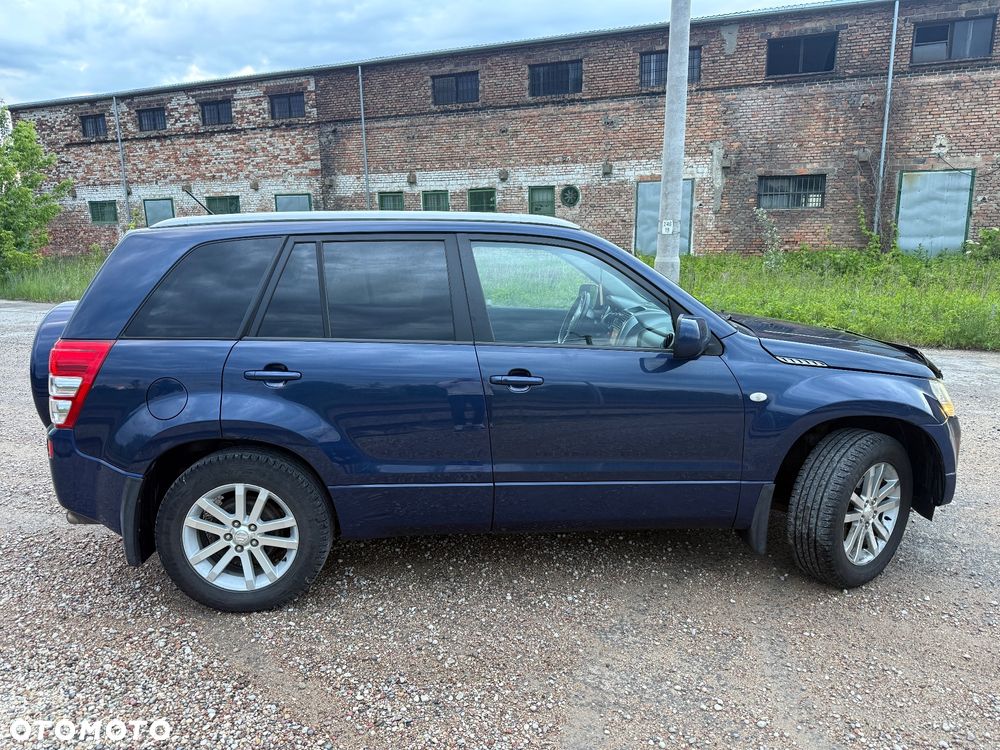 Suzuki Grand Vitara 2.0 Comfort - 5