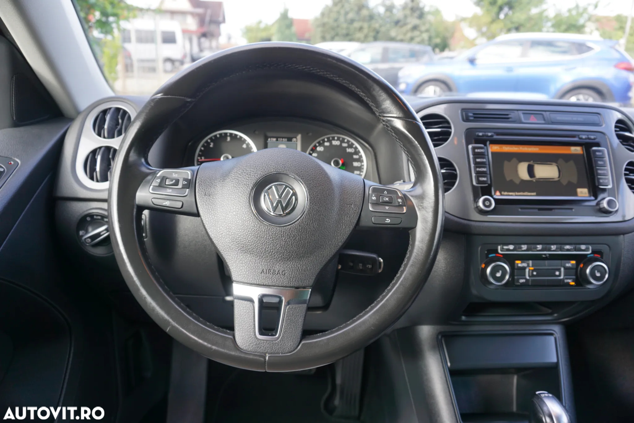 Volkswagen Tiguan 2.0 TDI DPF 4Motion BlueMotion Technology DSG Exclusive - 16