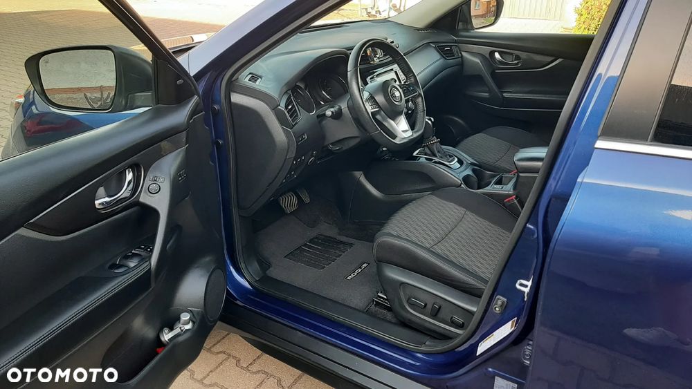 Nissan Rogue - 15