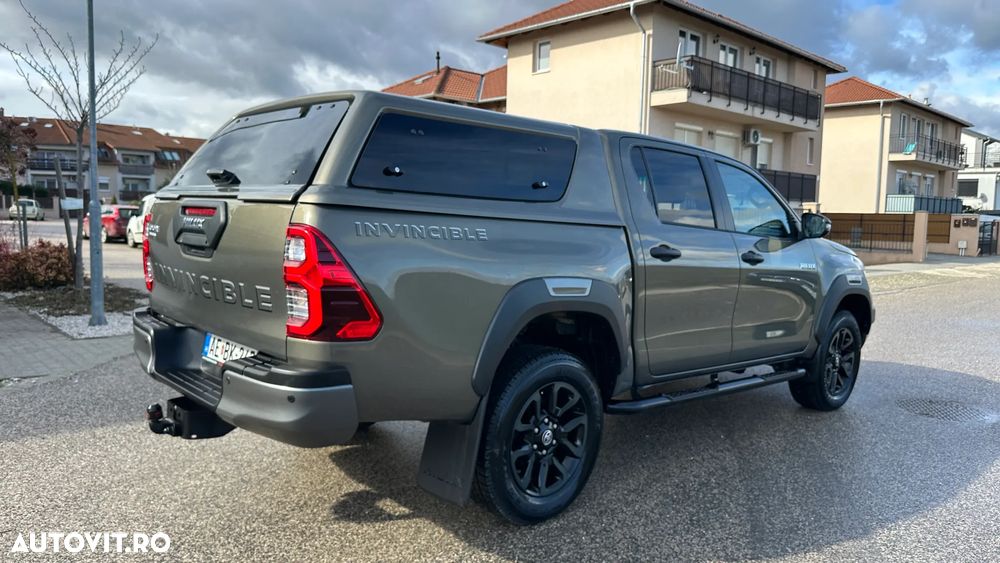 Toyota Hilux 2.8D 204CP 4x4 Double Cab AT Invincible Color Edition - 12