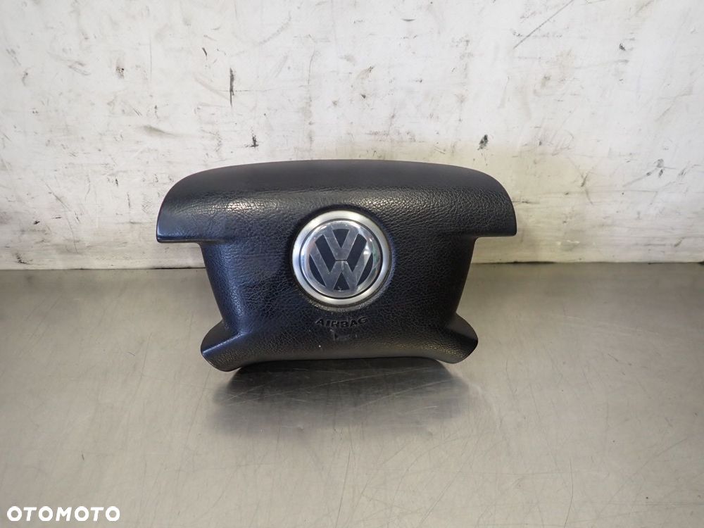 PODUSZKA KIEROWCY VOLKSWAGEN T5  7H0880201L - 1