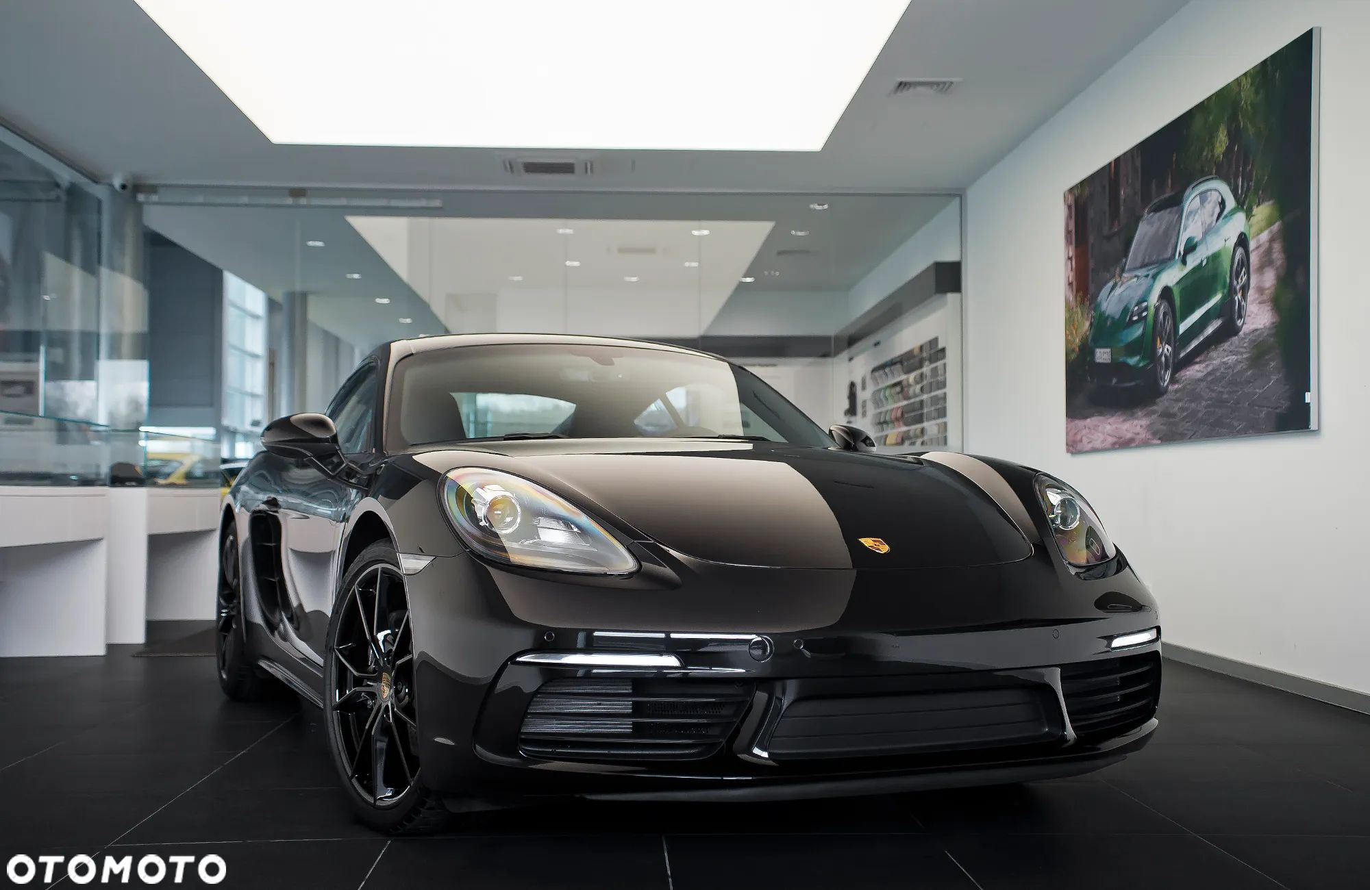 Porsche 718 Cayman - 1