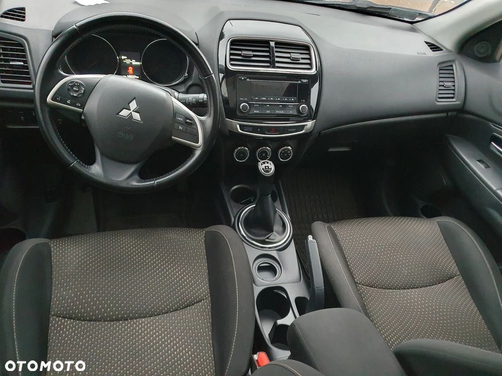 Mitsubishi ASX 1.6 Blue Sky Edition - 9
