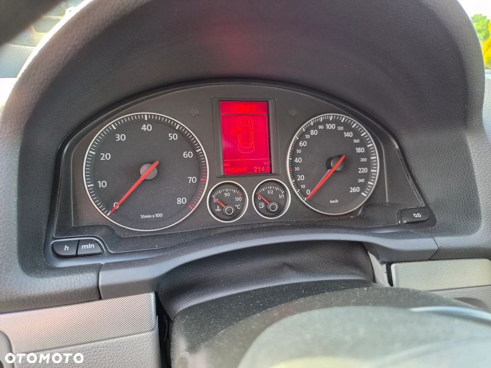 Volkswagen Jetta 1.6 Comfortline - 15