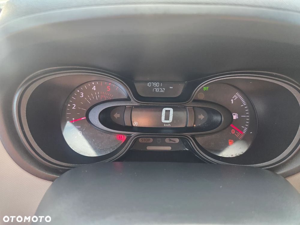 Renault Trafic vivaro 2018 r L2H2 przebieg 107400 km dlugi wysoki klima tempomat nawigacja - 5