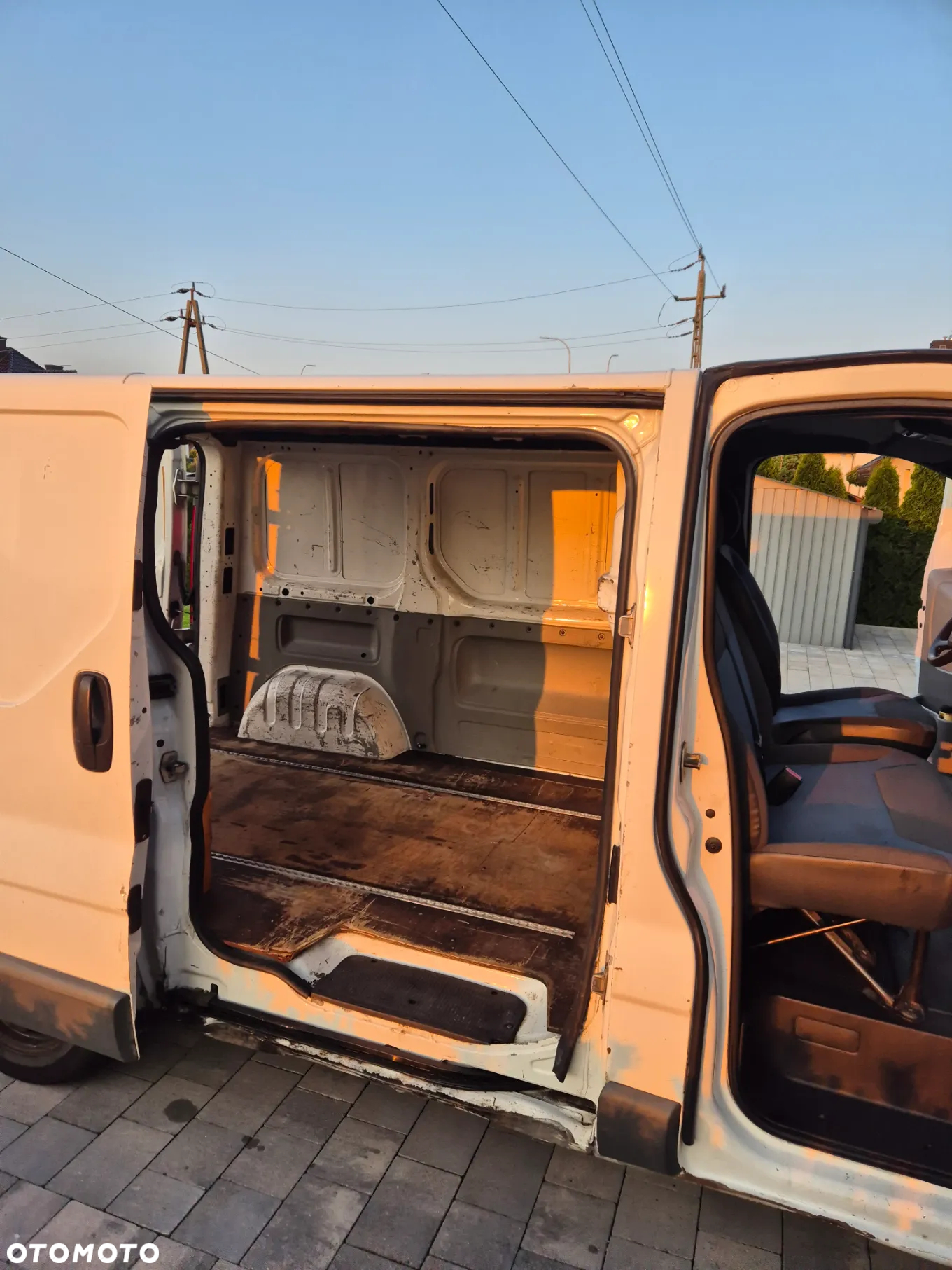 Renault TRAFIC - 6