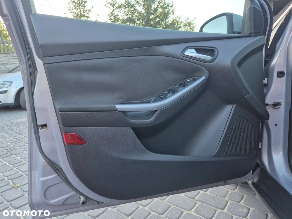 Ford Focus - 11