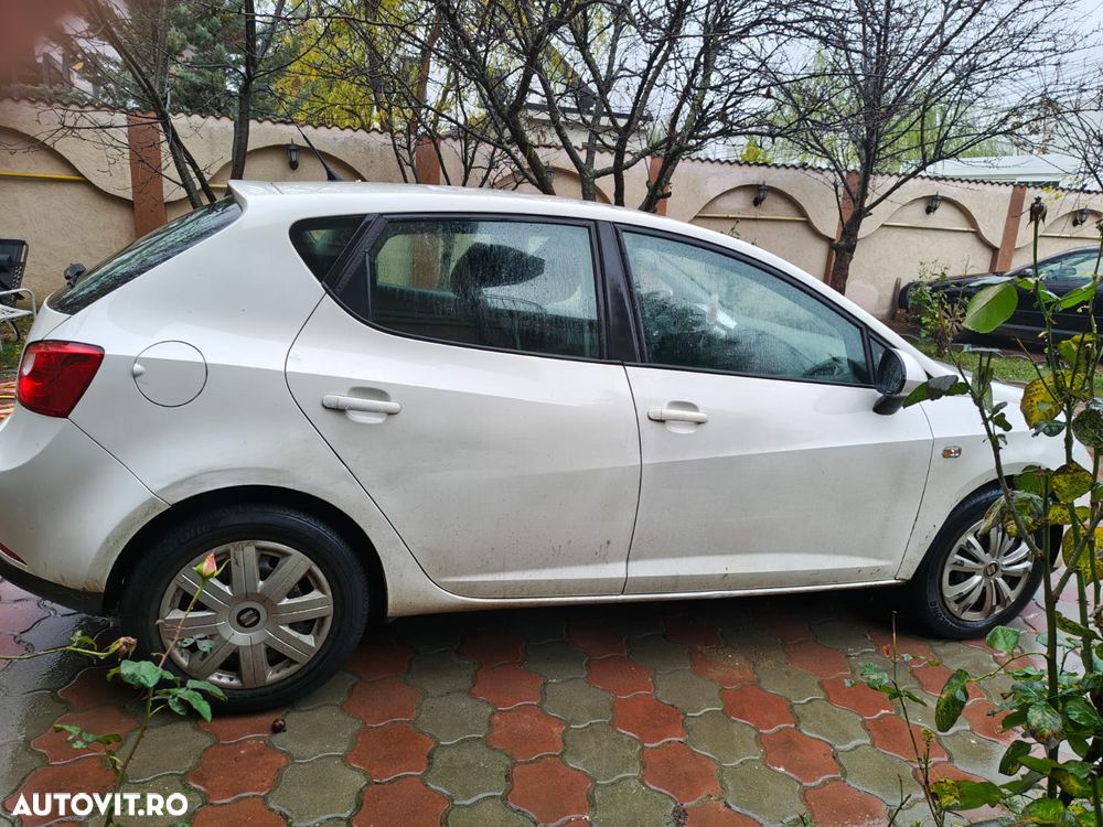 Seat Ibiza 1.6 Reference - 4