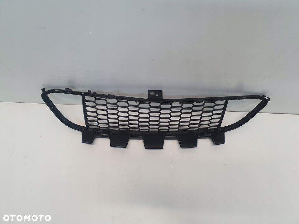 ATRAPA KRATKA ŚRODKOWA BMW 3 F30 F31 M-PAKIET - 2