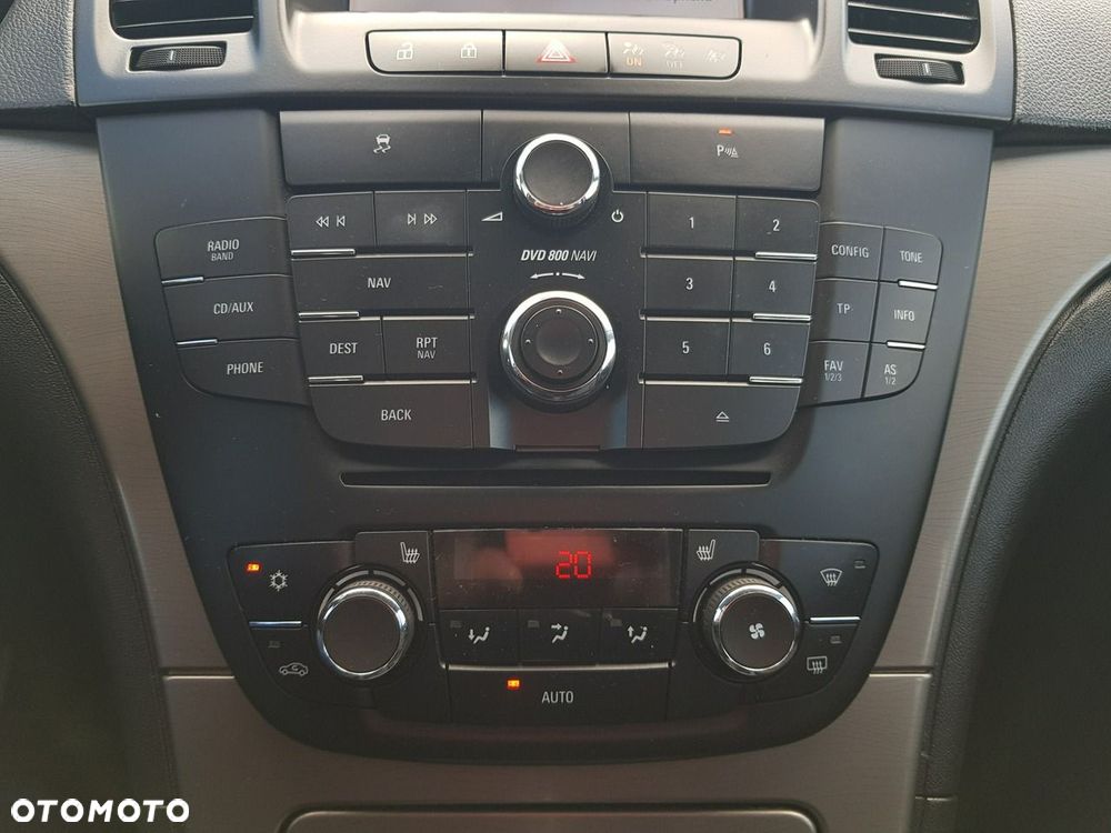 Opel Insignia - 18
