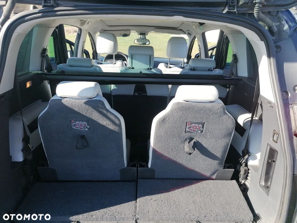 Peugeot 5008 1.6 HDi Premium - 30