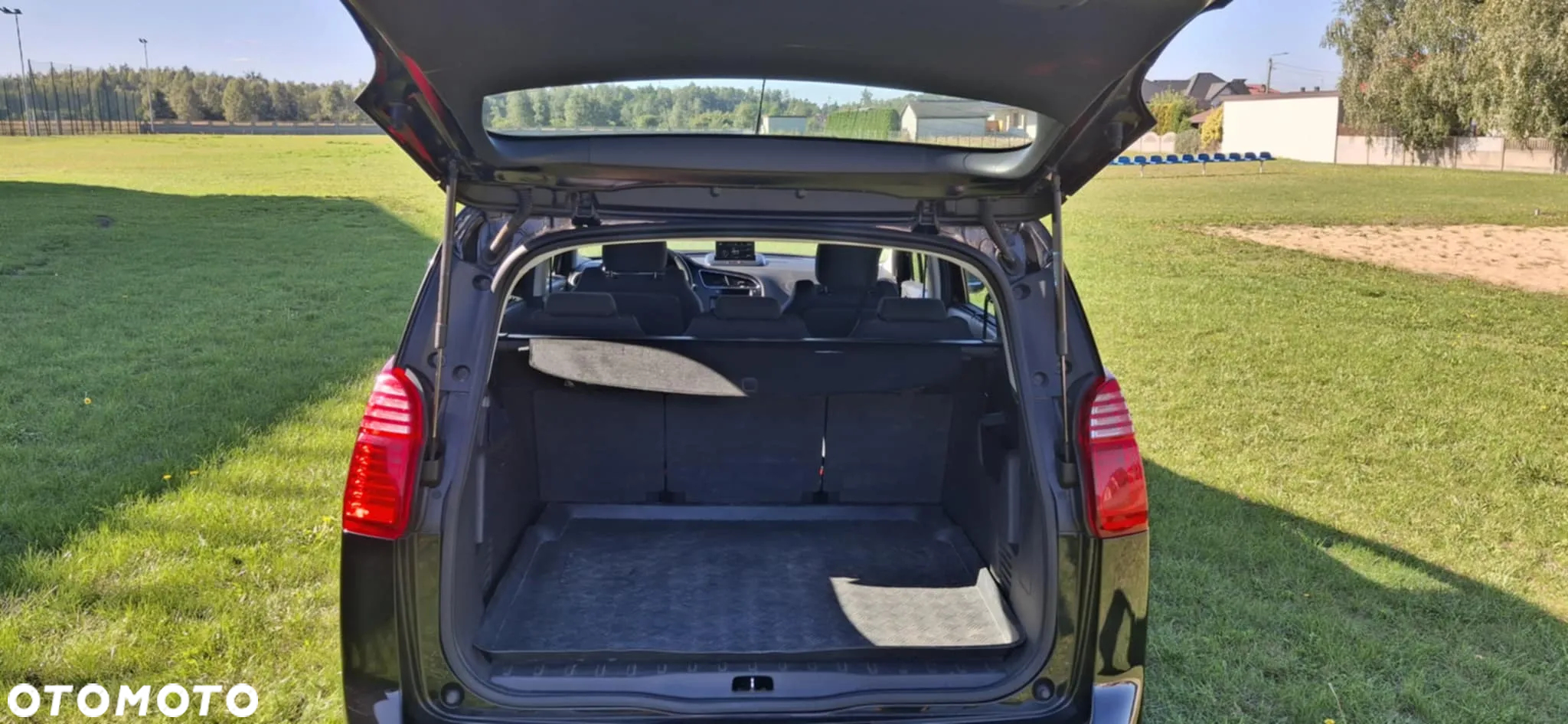 Peugeot 5008 - 5