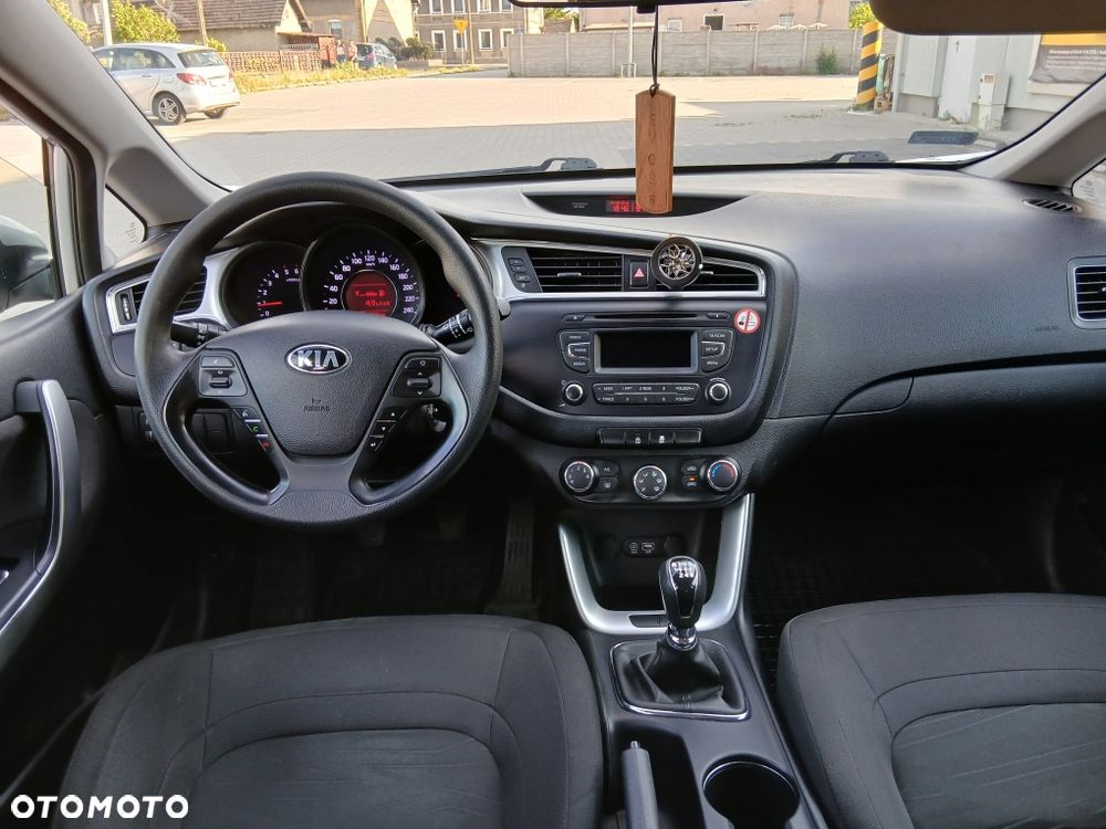 Kia Ceed - 6