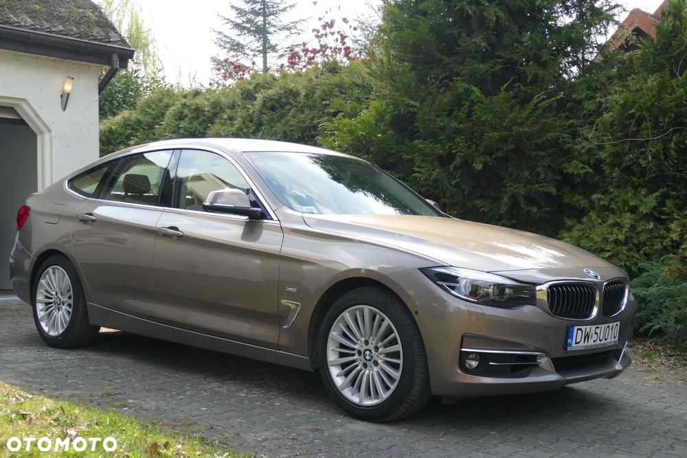 BMW Seria 3 330i Luxury Line - 1