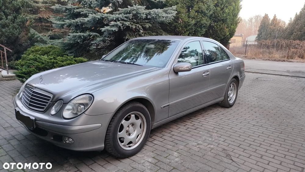 Mercedes-Benz Klasa E 200 CDI Classic DPF - 3